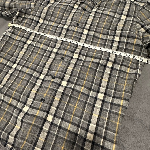 L. L. Bean Mens XL Reg Flannel Plaid Gray Black Yellow Button Up. Thick Warm. - Picture 3 of 10